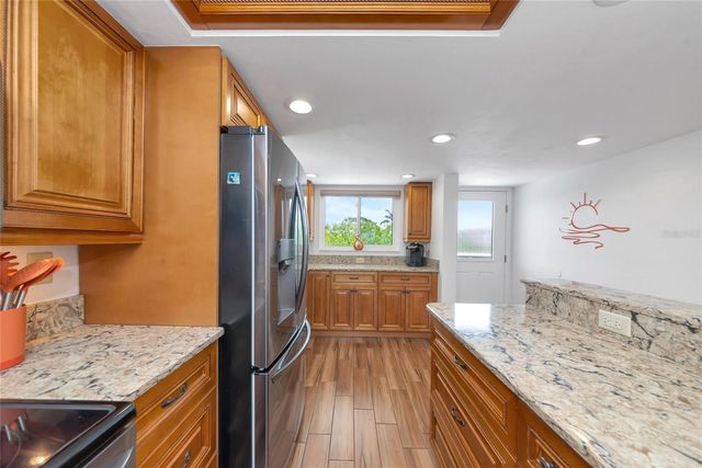 910 GOLDEN BEACH BOULEVARD 202, Venice, FL 34285