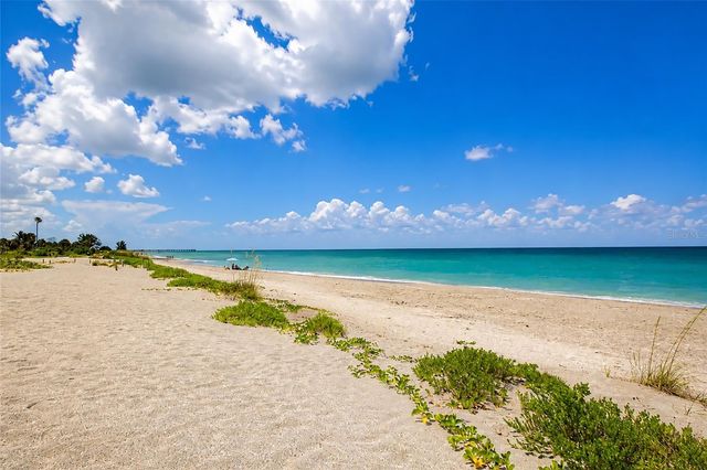 910 GOLDEN BEACH BOULEVARD 202, Venice, FL 34285