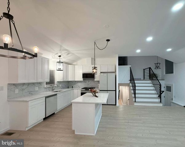 206 VAN BUREN AVE, Glassboro, NJ 08028