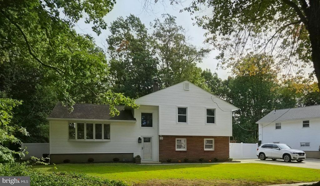 206 VAN BUREN AVE, Glassboro, NJ 08028