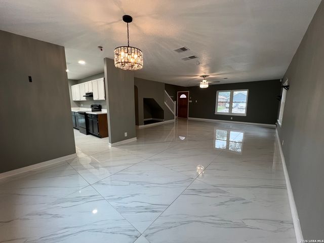 9903 KELTON DR, San Antonio, TX 78250