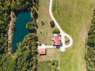 507 Leach Branch Road, Hermann, MO 65041