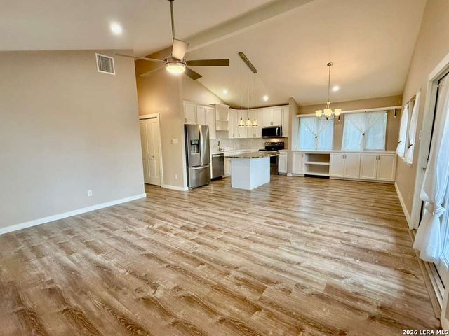 2200 Glenn, Canyon Lake, TX 78133