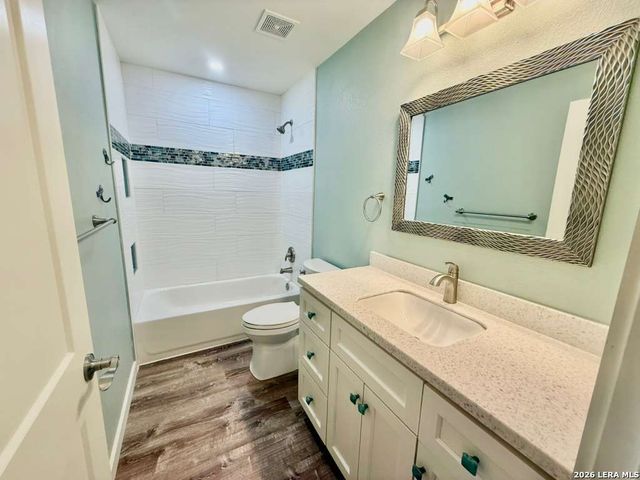 2200 Glenn, Canyon Lake, TX 78133