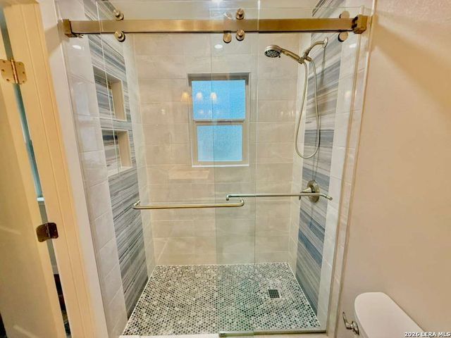 2200 Glenn, Canyon Lake, TX 78133