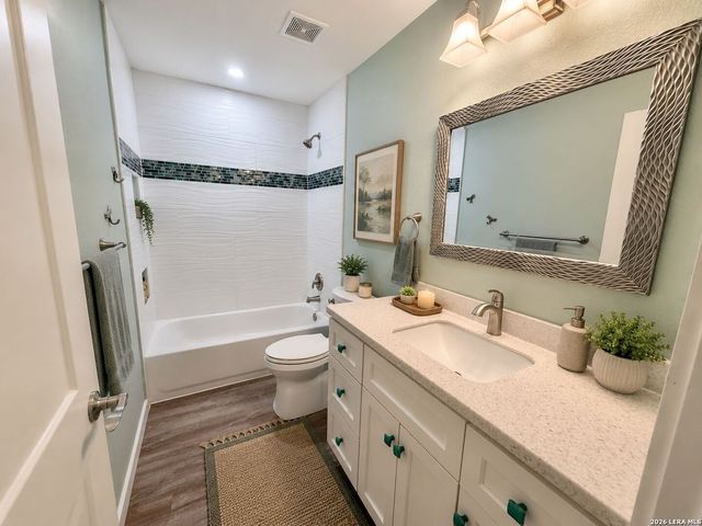 2200 Glenn, Canyon Lake, TX 78133