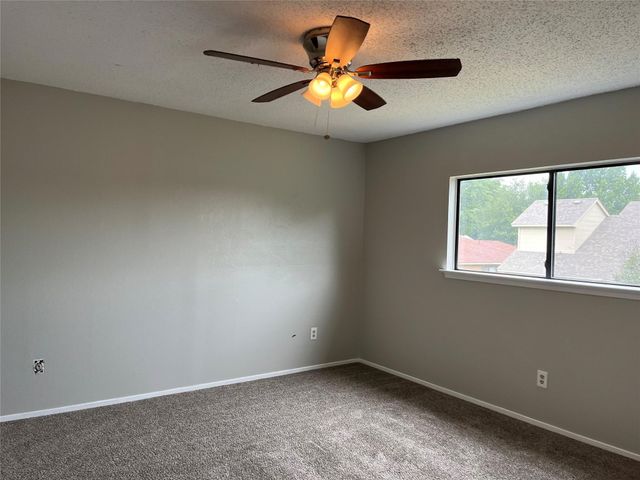2406 Bentley Drive, Grand Prairie, TX 75052