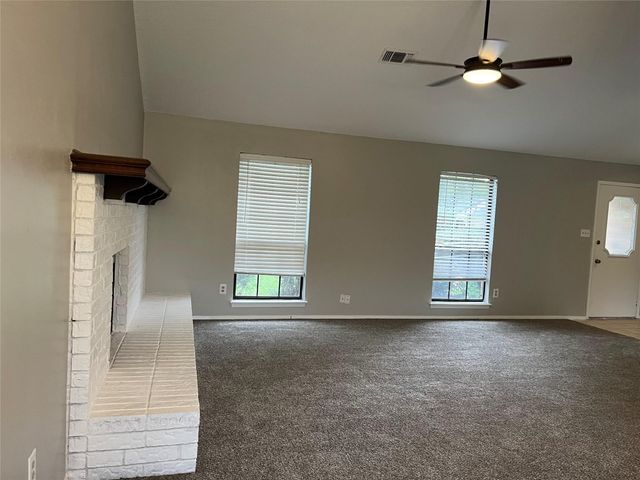 2406 Bentley Drive, Grand Prairie, TX 75052