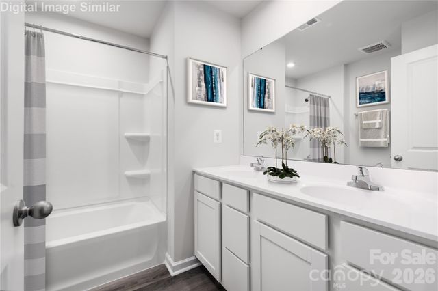 4146 Vallhorn Lane, Charlotte, NC 28213