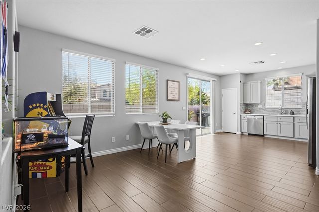 5575 Cresent Valley Street, Las Vegas, NV 89148