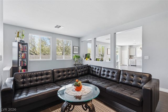 5575 Cresent Valley Street, Las Vegas, NV 89148