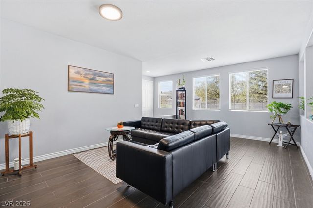5575 Cresent Valley Street, Las Vegas, NV 89148