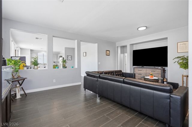 5575 Cresent Valley Street, Las Vegas, NV 89148