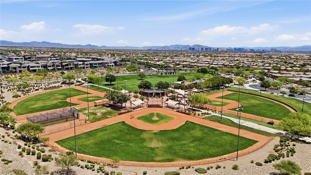5575 Cresent Valley Street, Las Vegas, NV 89148