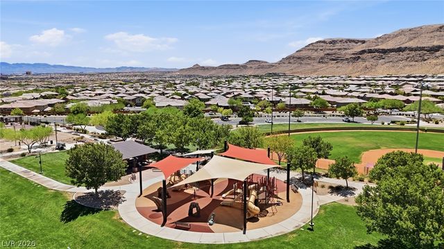 5575 Cresent Valley Street, Las Vegas, NV 89148