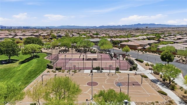 5575 Cresent Valley Street, Las Vegas, NV 89148