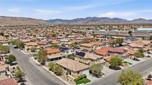 5575 Cresent Valley Street, Las Vegas, NV 89148