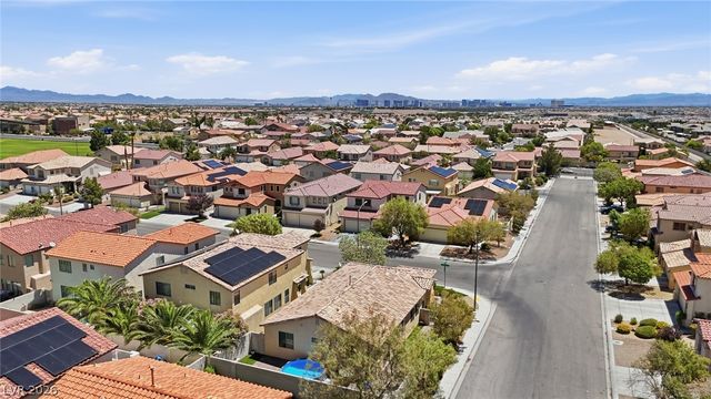 5575 Cresent Valley Street, Las Vegas, NV 89148