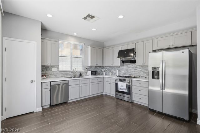 5575 Cresent Valley Street, Las Vegas, NV 89148