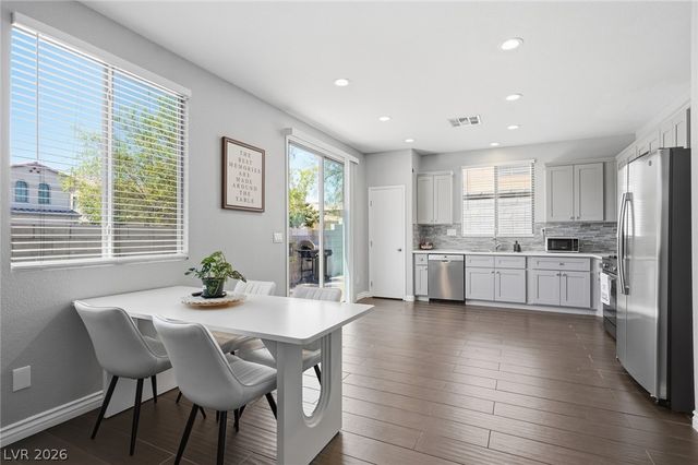 5575 Cresent Valley Street, Las Vegas, NV 89148