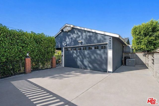 6821 Babcock Avenue, North Hollywood (los Angeles), CA 91605