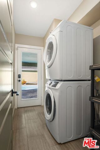 6821 Babcock Avenue, North Hollywood (los Angeles), CA 91605