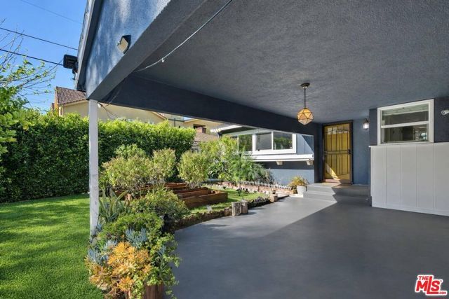 6821 Babcock Avenue, North Hollywood (los Angeles), CA 91605