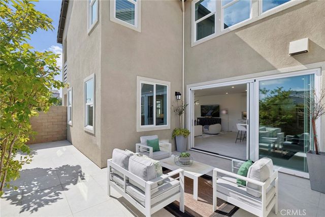 306 Treble, Irvine, CA 92618