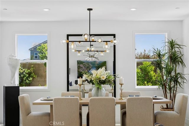306 Treble, Irvine, CA 92618