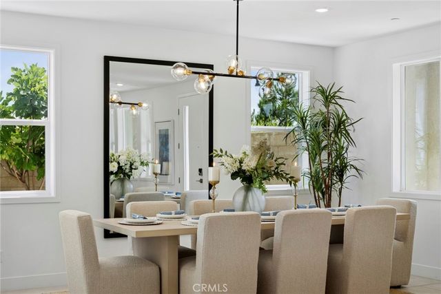 306 Treble, Irvine, CA 92618
