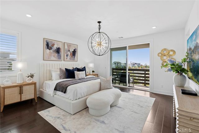 306 Treble, Irvine, CA 92618