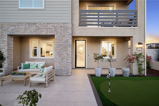 306 Treble, Irvine, CA 92618