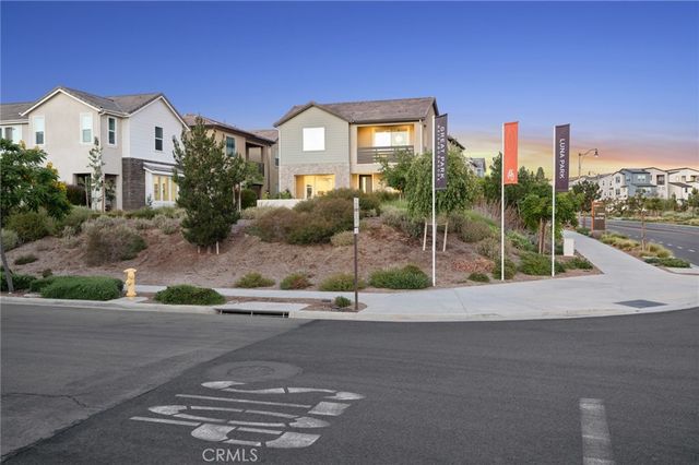 306 Treble, Irvine, CA 92618