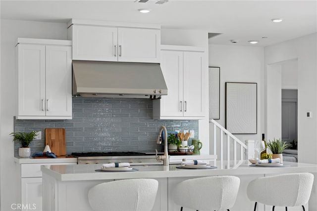 306 Treble, Irvine, CA 92618