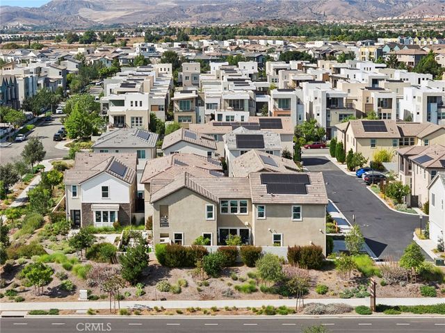 306 Treble, Irvine, CA 92618