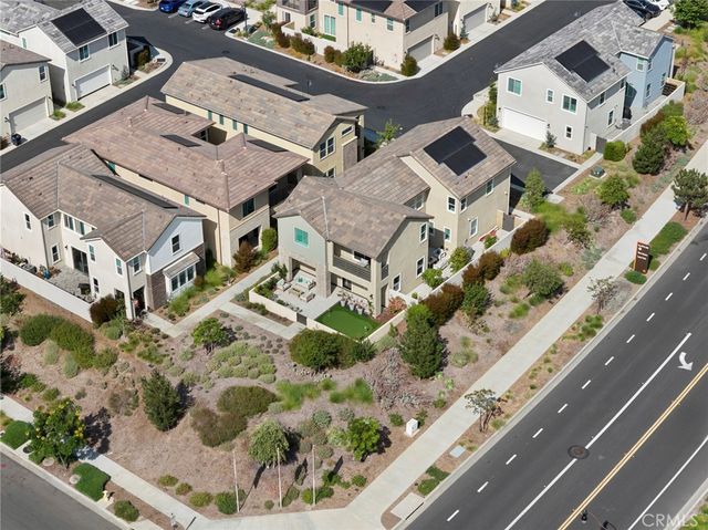 306 Treble, Irvine, CA 92618