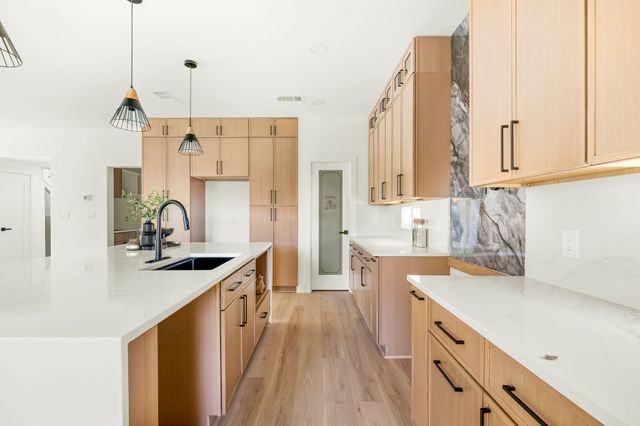 3105 Rutz Street, Dallas, TX 75212