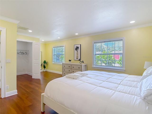 8261 MALVERN CIRCLE, Tampa, FL 33634