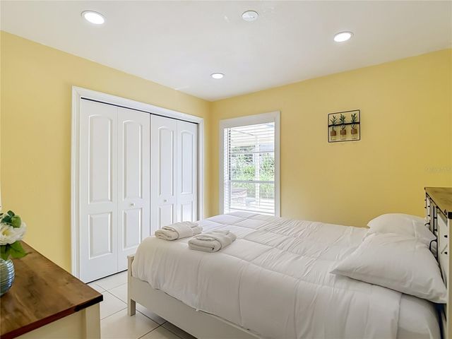 8261 MALVERN CIRCLE, Tampa, FL 33634