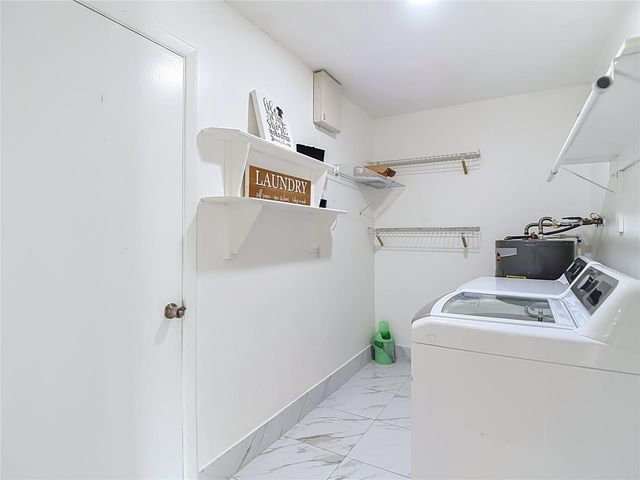 8261 MALVERN CIRCLE, Tampa, FL 33634