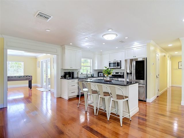 8261 MALVERN CIRCLE, Tampa, FL 33634