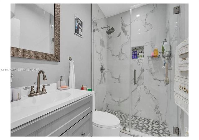 2900 SW 4th St, Miami, FL 33135