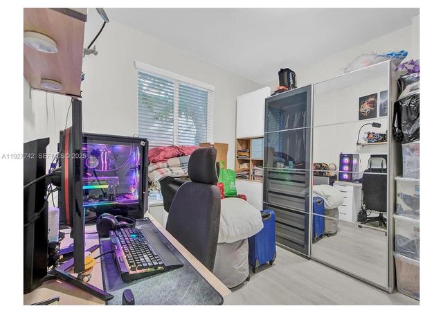 2900 SW 4th St, Miami, FL 33135