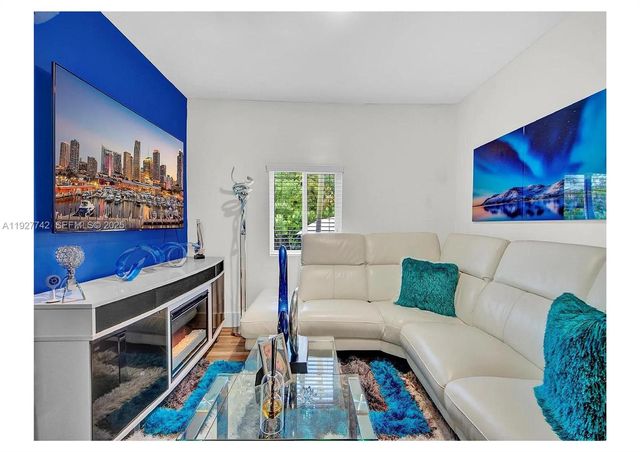 2900 SW 4th St, Miami, FL 33135