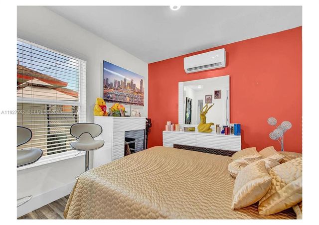 2900 SW 4th St, Miami, FL 33135