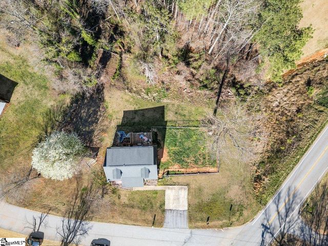 100 Oak Springs Court, Easley, SC 29640