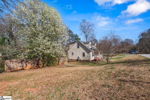 100 Oak Springs Court, Easley, SC 29640