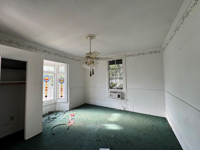 330 N Monroe Street, La Grange, TX 78945