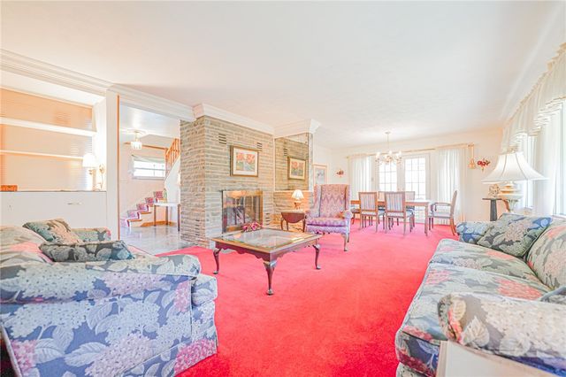 2913 N Mercer St, Neshannock Twp, PA 16105