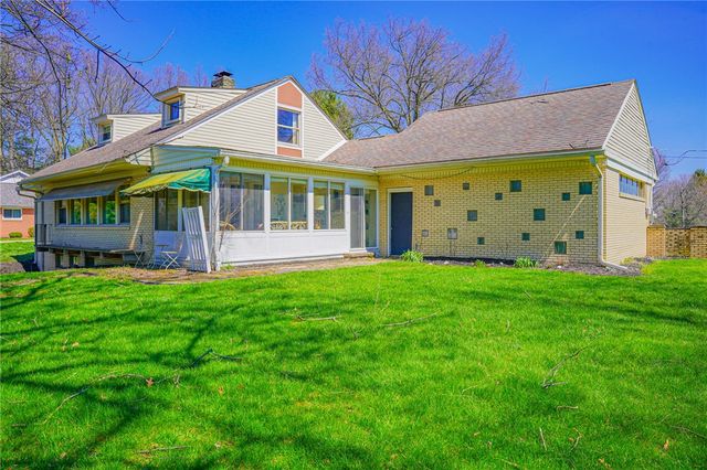 2913 N Mercer St, Neshannock Twp, PA 16105